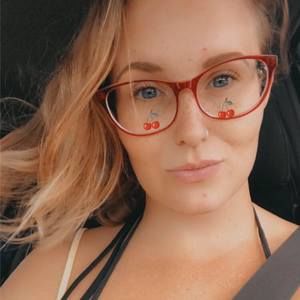 Meet your Posher, Arielle